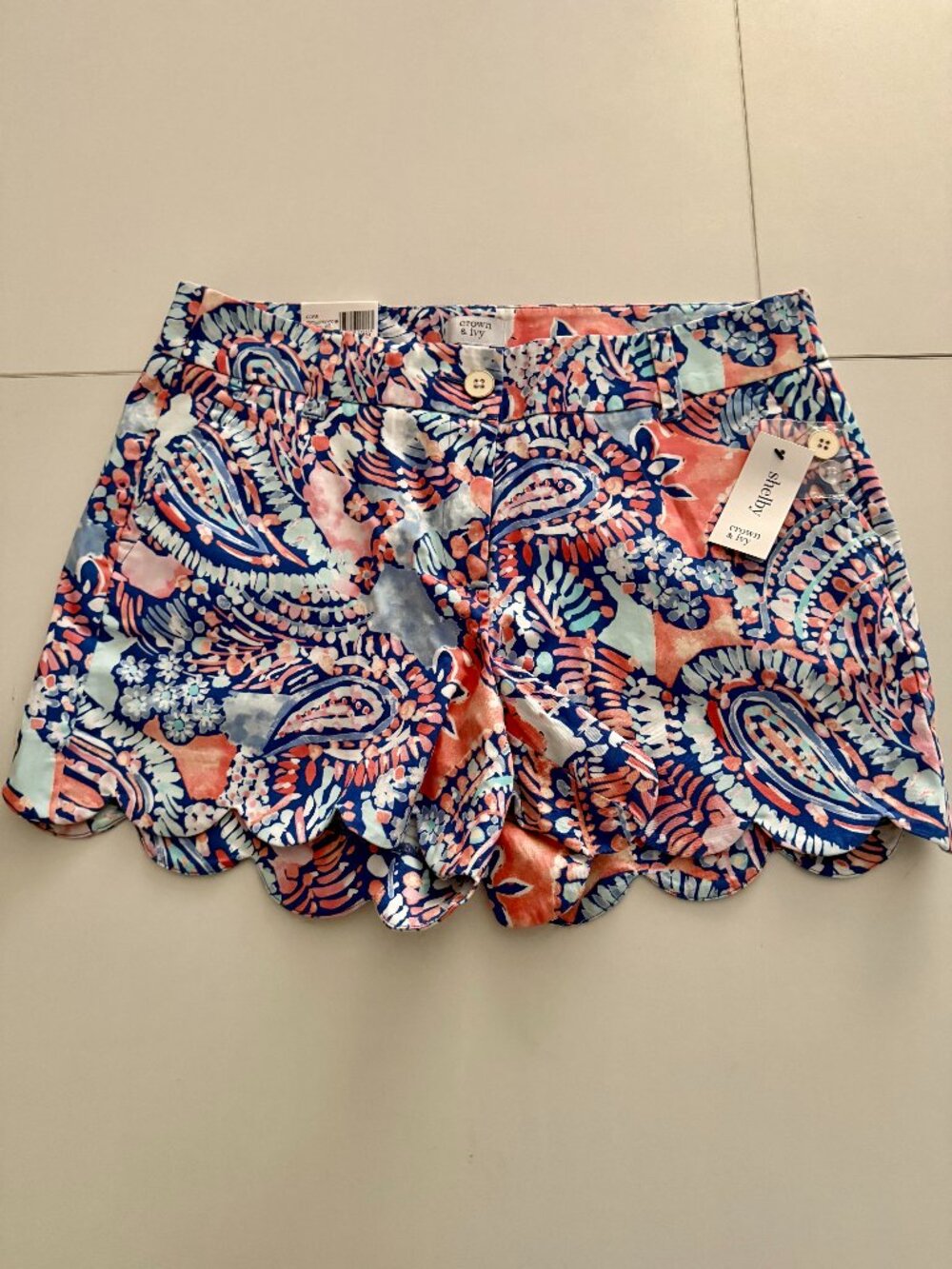 NWT Size 8 Crown & Ivy Paisley Scalloped Shorts Hem 4” Inseam